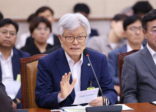 강선우 사태 반면교사?…민주당, 최동석에는 비판 '신중'