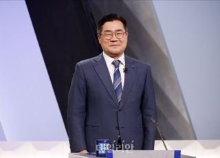 '초반 굳힌' 정청래·'후반 반전' 박찬대…깜깜이 막판, 신경전 과열