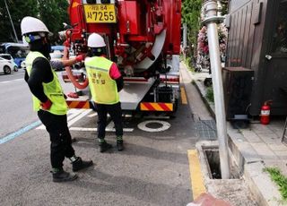 환경부, 지자체 빗물받이 관리 외주화 권고…관련 고시 개정 예고