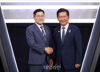 정청래 "尹 사형"·박찬대 "쌍권 고발"…대야 공세로 강성 경쟁 지속