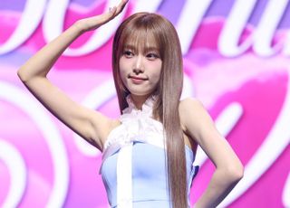 최예나 '예나 코어'로 돌아왔어요