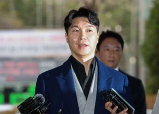 박수홍, 식품업체 대표와 5억 소송 중…협박 혐의로 피소