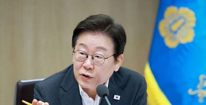 '국익 우선' 강조만…李대통령, 관세 압박 속 메시지 아껴 [정국 기상대]