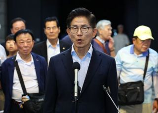 전쟁기념관 찾은 김문수 "이재명 정부 핵심, 반미주의자"