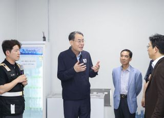 택배 현장 찾은 강희업 국토부 차관 “종사자 건강과 안전 최우선”