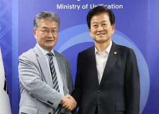 정동영, 조셉 윤 美대사대리 접견…"트럼프 대통령 리더십에 큰 기대"