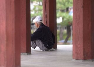 스스로 생 마감하는 노인들, 5년간 1만8000여명 넘어