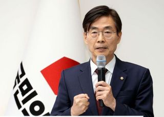 조경태 "국민 눈높이 맞는 정통보수…국민 100% 인적쇄신위 설치"
