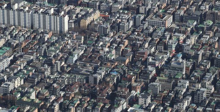 비아파트 감정가 급락에 보증도 ‘NO’...“세입자 못 받는다”
