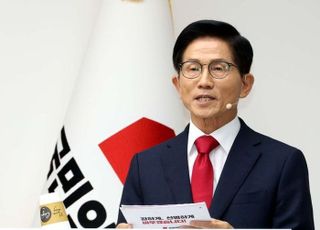 김문수 "당대표 되면 범죄자 이재명 재판 재개 투쟁"