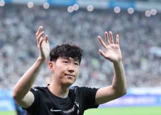 다시 미소 찾은 손흥민 “끝난 것 아닌 이제 시작”