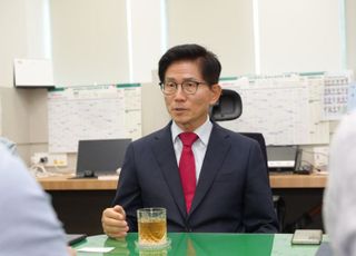 김문수 "범죄자가 자기 살기 위해 재판 안 받겠다니…민주화 투쟁 해야 한다"