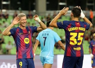 ‘전반 뛰고 전원 교체’ FC바르셀로나, 대구FC 5-0 대파…관중 4만5183