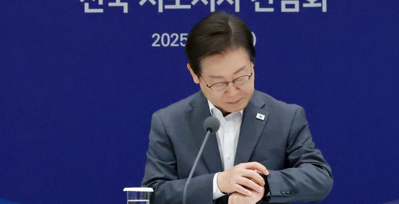 “물난리 와중에 휴가? ‘숨재명’ 별명이 어울릴 정도”