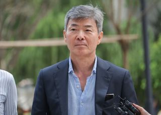 [속보] '김건희 최측근' 이종호 전 블랙펄인베스트 대표 구속심사 출석