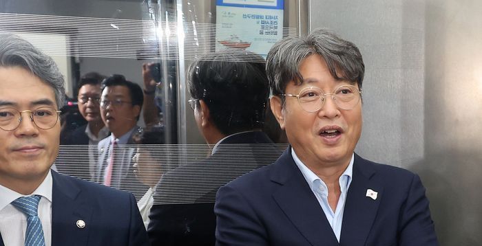 한동훈 "이춘석, 단타로 주식 차명거래해 '코스피 5천' 만들겠단 것?"