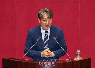 '주식 차명거래 의혹' 이춘석, 민주당 탈당…"수사 성실히 임하겠다"