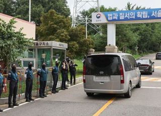 [속보] 김건희특검, 尹 2차 강제구인 시도 불발…"완강한 거부 부상 우려"