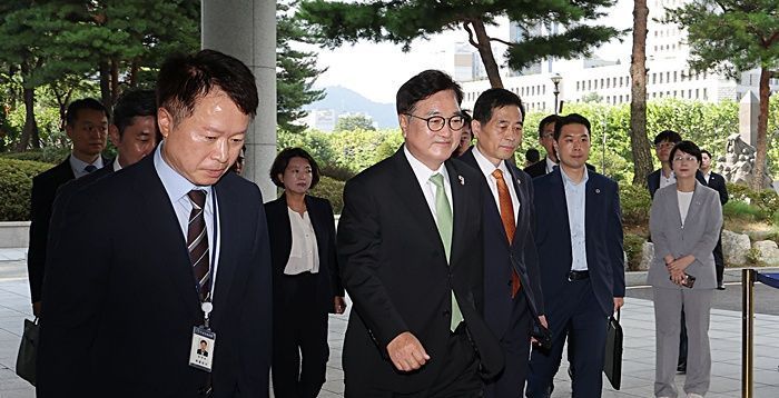 내란특검, '국회 계엄 해제안 표결 방해 의혹' 관련 우원식 의장 참고인 조사(종합)