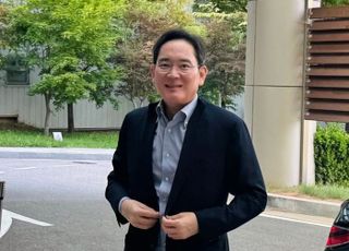 장기간 美 체류 중인 이재용, 누구 만나길래
