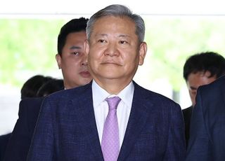 이상민 구속적부심, 약 1시간40분 만에 종료…李, 직접 심경 밝히기도