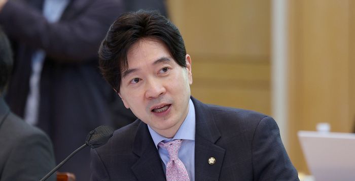 국민의힘 "조국·윤미향 광복절 사면, 이완용을 친일 명단서 빼는 격"