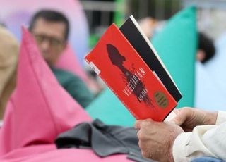 ‘핫플’에서 만나는 책…독자 ‘일상’ 파고드는 요즘 출판사들
