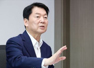 "빛의 혁명이란게 범죄자들 '햇빛 보여주기'냐"…안철수, 광복절 사면명단 강력 비판