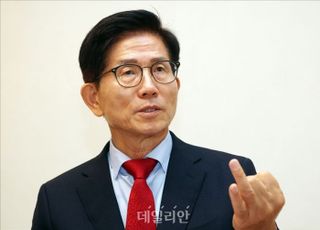 김문수, 李대통령 향해 거듭 토론 압박…당권 전략?