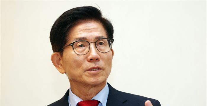 김문수, 李대통령 향해 거듭 토론 압박…당권 전략?