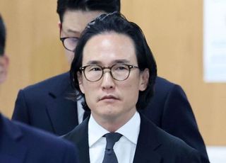 '횡령·배임 1심 유죄' 조현범 2심 시작…法 "구속 만료 전 결론 목표"