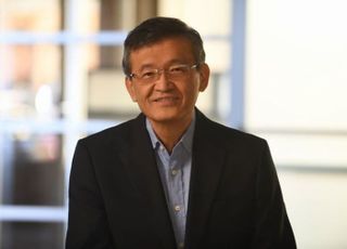 트럼프 회동한 인텔, 'CEO 사퇴 압박'에서 일주일 만의 반전