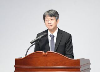 질병청장 “코로나19 입원환자 증가…2주 이상 상승세 이어질 것”