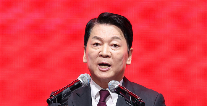 안철수 "친길, 당을 李에게 갖다바치는 꼴…'보수 근본' 찾도록 도와달라" [부울경 합동연설회]