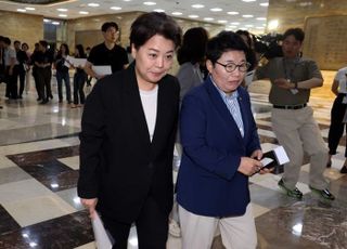 국민의힘 윤희숙, 여의도연구원장 사퇴…"혁신 후보 지지"