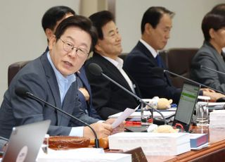 이재명 정권, 생리적으로 낯간지러움 증 결여됐나