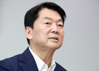 안철수 "민주당, 李대통령 '광복절 매국 사면'에 침묵…일제시대 앞잡이들"