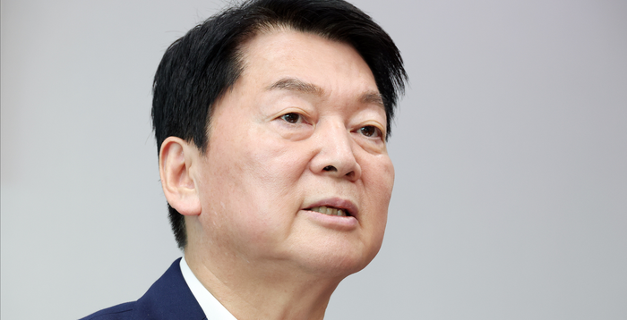 안철수 "민주당, 李대통령 '광복절 매국 사면'에 침묵…일제시대 앞잡이들"