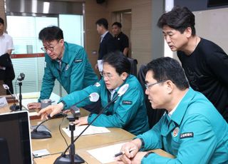 고양시, 13일 시간당 최대 121mm 극한호우 속 신속한 복구..전방위 재난 대응
