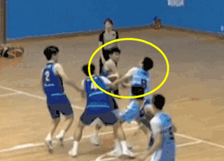 순식간에 '퍽'...중학생 농구 왕중왕전 中 얼굴 폭행 [영상]