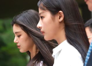 다니엘-민지, 조정기일 마치고 이동