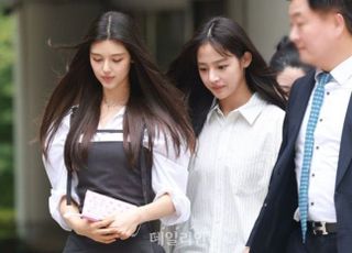 민지·다니엘 출석한 뉴진스, 어도어와 합의 실패… 9월 11일 다시 조정 진행