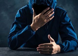 스토커에 피해자 집 주소 보낸 경찰…내부 감찰 착수