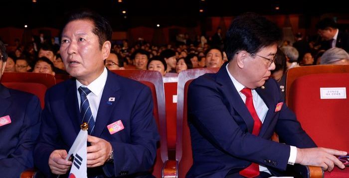 송언석, 정청래 겨냥 "악수는 사람과"…李대통령 저녁행사 초대에 "가지 않겠다"
