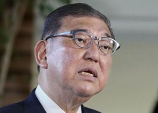 민주당, '日총리 야스쿠니신사 봉납'에 "강력 규탄…진정성 있게 사과해야"