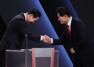 [TV토론] "단일화 거짓말" "전광훈 합당"…김문수 십자포화에 장동혁 가세(종합)