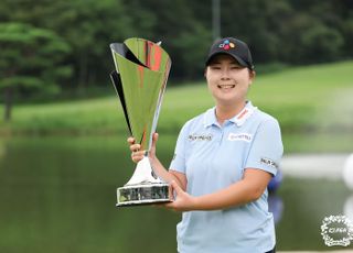 ‘최저타 신기록’ 홍정민, 위믹스 포인트 랭킹 1위 등극