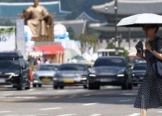 체감온도 33도 '무더위' 내륙 소나기...여름철 다한증 관리 방법 [오늘 날씨]