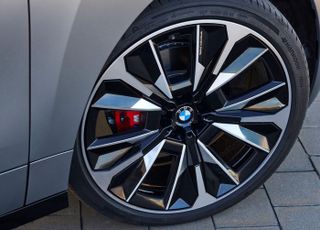 한국타이어, BMW ‘iX’에 신차용 타이어 공급
