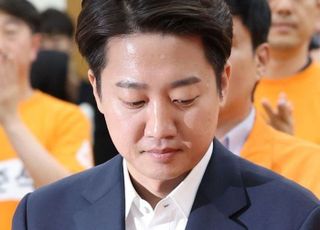 [속보] 이준석 대표, 디지털 포렌식 참여 김건희특검 출석